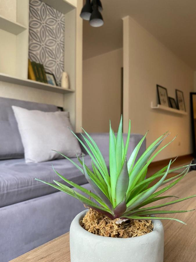 Hermoso Apartamento Con Piscina Miraflores- Canvas Lima Exterior photo